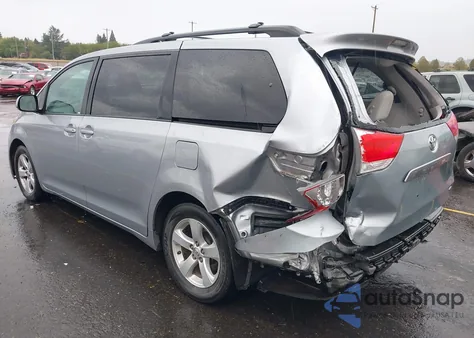 2014 Toyota Sienna Le V6 8 Passenger from USA, damaged, VIN 5TDKK3DCXES430566